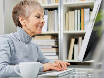 woman uses computer